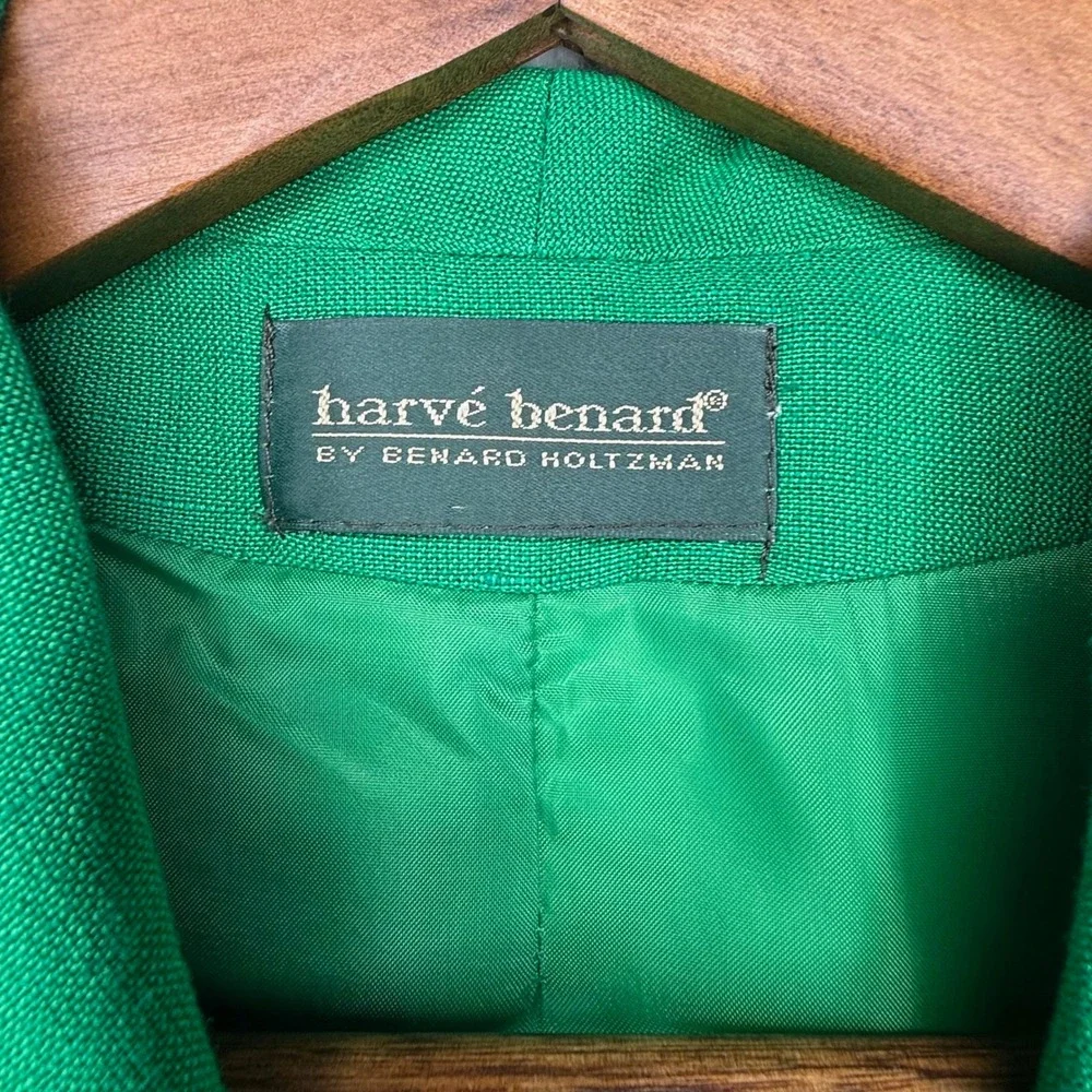 Harve Benard harve benard